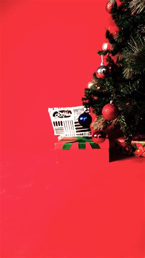 Ese instante en que diciembre cambia de ritmo y pasa a ser DICIEMBRE ✨. Dafiti tiene todo listo, fácil y sin estrés desde la app, para que encontrar lo que necesitas, deje de ser complicado 📱 | Dafiti
