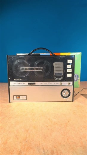 ￼ General Electric M 8080 – A portable reel to reel ￼ tape Recorder ￼