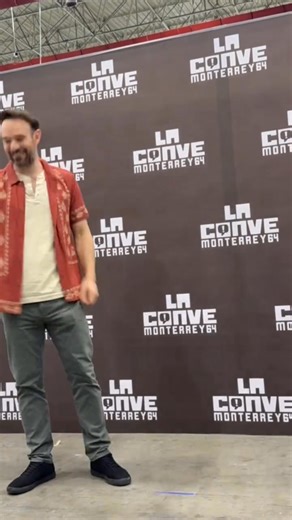 Charlie meeting fans in Mexico. 📸Via: signaturetalentgroup on instagram | Charlie Cox Daily