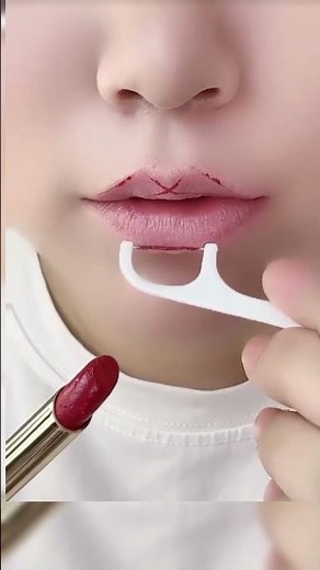Floss Pick Lip Hack😊#shorts #hacks #makeup