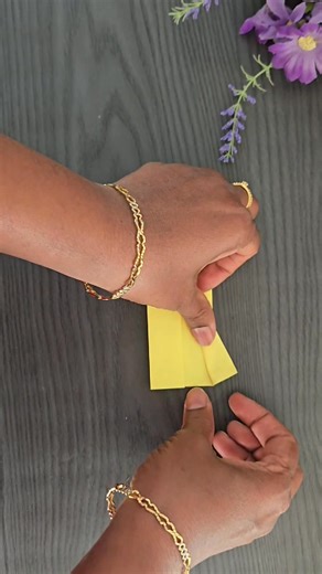 Celebrate Father’s Day with a unique and useful DIY gift! In this video, I’ll show you how to make an origami shirt and tie keychain – a perfect little keepsake that’s both creative and practical. 🎁💙 This handmade keychain is a great way to show love and appreciation to dads, grandpas, or father figures. All you need is paper, a key ring, and a bit of creativity! Personalize it with favorite colors or messages to make it extra special. 🎨 Perfect gift idea for: – Father’s Day – Birthday – Kids