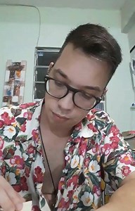 Este menino talentoso, criativo e politizado fez uma síntese da história recente do Brasil em 9 minutos. Imperdível. | Blog da Maria Frô