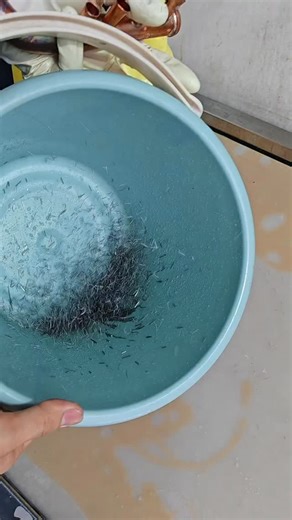 ZzMagnetic polishing machine& deburring machine on Instagram: "Magnetic levitation polishing machine#deburring #polishing #magnetic #buffing #cleaning #factory"