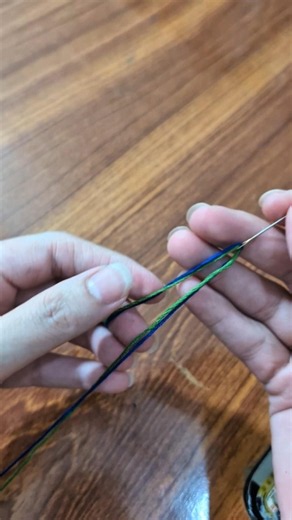 Easy trick to thread a needle with multiple strands using tape ✨#SewingTips #NeedleThreading