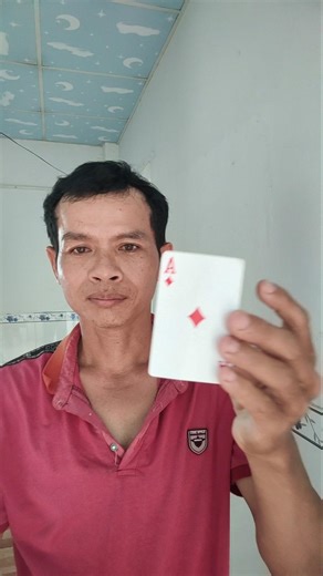 Card manipulation trick-Thủ thuật thay đổi lá bài #shorts #magictricks #shortvideo