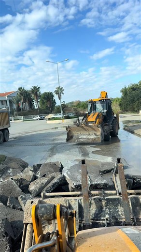 Discover the Power of JCB 3CX