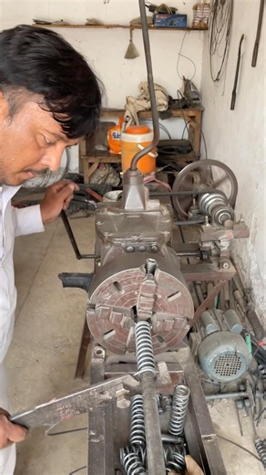 Mesmerizing Spring Making Process Metalwork Master #shorts