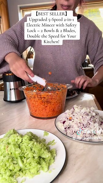 This is one of those kitchen gadgets you didn’t know you needed until now 👀 Chops, minces, blends… all in seconds Perfect for meal prep, sauces, veggies and even meat Comes with 2 bowls & 2 blades so you can switch things up easily and the safety lock makes it super easy (and safe) to use Honestly saves SO much time in the kitchen #tiktokmademebuyit #dealdrops #kitchengadgets #homeessentials #cookinghacks