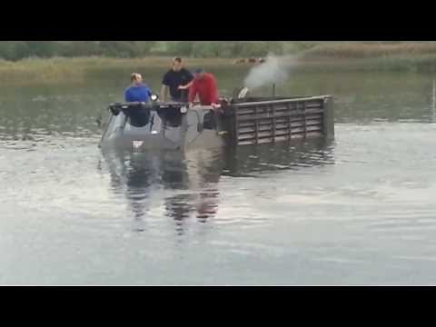 Alvis Stalwart mk2 Amphibious testdrive in river.