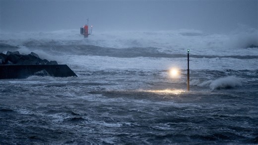Storm surge: How hurricanes turn oceans into deadly walls of water
