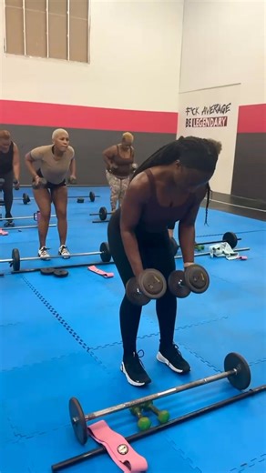 🌅 5:30 AM and the energy was UNREAL at Transform You Fitness! 💪🔥 Our ladies showed up strong this morning and crushed our Full Body Alternating Circuit — 8-minute rounds that hit it all: ⚡ HIIT cardio to start the fire 💪 Upper body strength for those arms and shoulders 🍑 Lower body and booty band burn to lift, tighten, and shape 🔥 Full body finishers that left everyone dripping and smiling! This wasn’t easy — but they showed up, pushed through every pulse, every jump, every rep… and proved