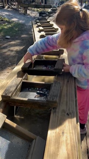 It was perfect weather for some Gem Mining at the sluice. | Kentucky Down Under Adventure Zoo