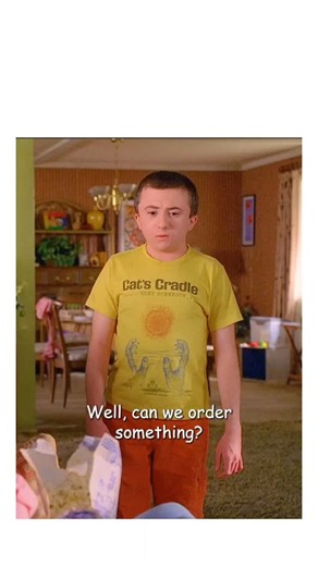 sitcom on Instagram: "🎬 The middle 🎞️ "The Middle" refers to the popular American sitcom about the working-class Heck family (Frankie, Mike, and their kids Axl, Sue, & Brick) navigating life's everyday struggles in fictional Orson, Indiana, focusing on relatable, middle-class situations with humor, running for nine seasons (2009-2018) on ABC. The show captures the chaos of family life, from parenting challenges to financial woes, all narrated by the pragmatic mom, Frankie."