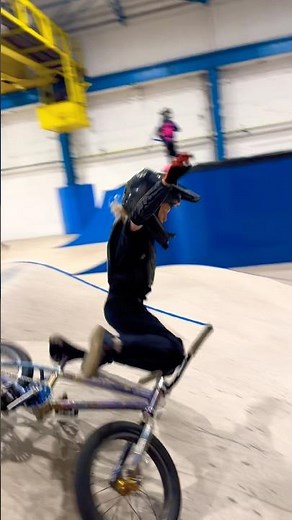 BMX rides - age 7 tricks 😮‍💨