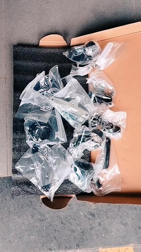 Dobinsons HILUX MRR heavy duty Shocker and suspension kit (Coil spring MRR adjustable shock absorber, quick ride kit and Bumpstop) Ready available Sole Distribution partner for India Azad4x4 #hilux4x4 #hilux #hiluxlovers #suspensionlift | Azad 4x4