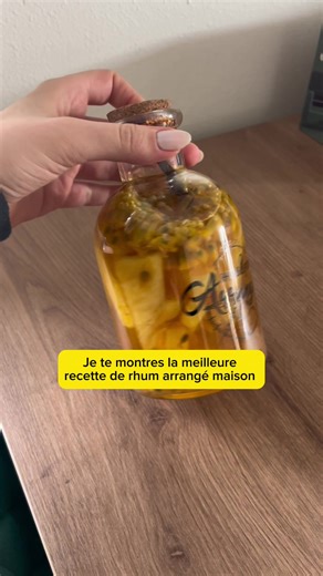 Recette de Rhum Arrangé Maison Ananas Passion Vanille