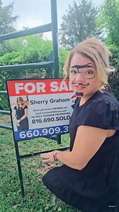 Funny Real Estate Agent Hops on Vandalized Sign Trend