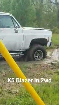Chevy Blazer mudding
