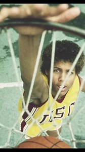 DID YOU KNOW⁉️ Cheryl Miller once scored 105 points in a game. Miller gained prominence as a star player at USC, leading her team to two NCAA championships and is also a three-time Naismith College Player of the Year awardee. She later pursued a successful coaching career and has made significant contributions to the sport's legacy. She was different. No wonder why Reggie had to be a complete savage just to stand next to his sister. 👀 Sheesh!! #SneakPeek #cherylmiller #reggiemiller #WNBA #baske