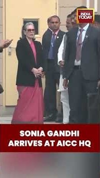 Sonia Gandhi Arrives At AICC HQ For Congress Working Committee (CWC) Meeting