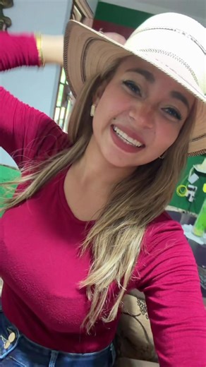 Por qué uso mi sombrero hoy: look y motivo especial