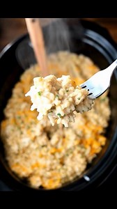 OMG yummm! Tried Crock Pot Chicken and Rice for the first time last night and it will definitely not be the last. I think the whole family is hooked!" The tender chicken and cheesy rice make an amazing meal your family will go crazy for. . Thank you..🥰👇 | W.W Low Points Recipes & Tips
