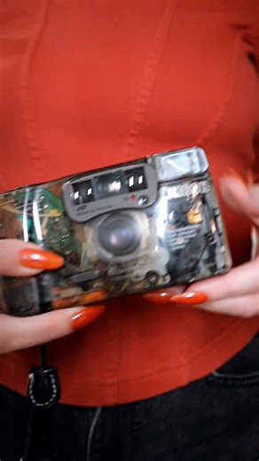 kate🪝 on Instagram: "Ever wanted to switch a half-used roll of 35mm film between cameras? This is a simple example of how to do it! This is a low key film swap method too 🙃 There is some risk of overlap/ accidental double exposures, so just be a bit mindful of that. If you don't want to load in the semi-shot roll of film straight away into the next camera, then marking how many exposures you've already taken will help future you! Trust me, learn from my mistakes/ happy accidents 😅 But yeah, a