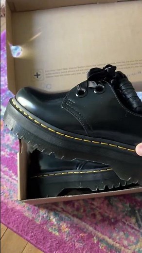 Women's Oxford Shoes Review: Key Benefits and Limitations? | Brand: Dr. Martens