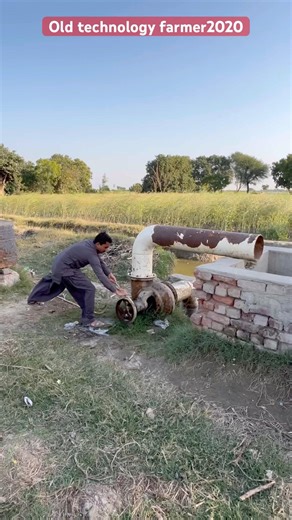 Old Technology Farmer 2020 #farming #technology #agriculture #2020 #farmer