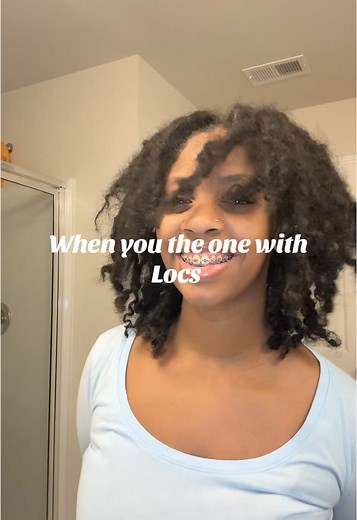 Stylish Ways to Manage Thick Locs