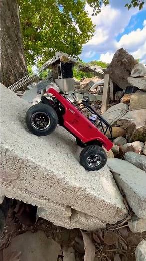 Axial SCX24 Deadbolt - stock electronics, Injora wheels/tires