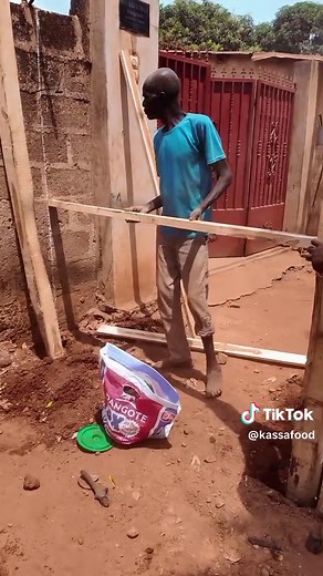 Un PROJET qui prend VIE !!! 🙀🥰✌🏾 Suivez cette aventure avec nous ! 🤗 #Bénin🇧🇯 #pourtoi #Abomey #kassafood #cafetaria #snack #fybシ #fybシ #