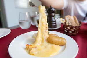 Wine Universe: Embrace A Food Coma With Cheese Fondue & Free-Flow Raclette At Millenia Walk