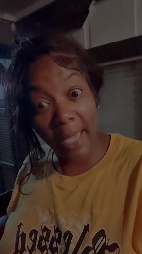 Me and my brothers use to cook them while our mom was in the $treets 🤣🤣🤣 , we learned the hard way ,,, Love yall and Keep going , #bigmamakids #mamapoopoo #governmentshutdown #bigmama #singlemomlife | Mama_Poopoo