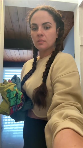 Melissa (@jugglingmomhood)’s videos with original sound - Melissa