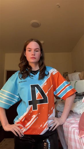 T8 TONIGHT #tatemcrae #tatemcraetour