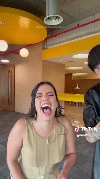 A GENTE NÃO É ASPARGUÍFERA @Fernanda Bande 🐺 | fernanda