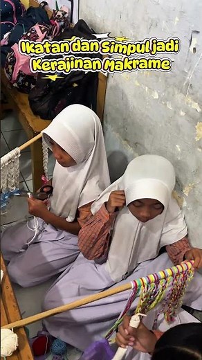 MEMBUAT HIASAN KELAS DENGAN MAKRAME
