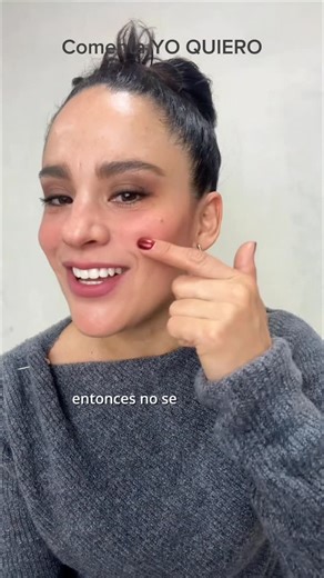 Adriana Petroff | Yoga y gimnasia facial on Instagram: "No necesito demostrar nada a nadie, pero sólo les confirmo una vez más los buenos resultados de método anahata. No sé por qué a algunas personas se les hace tan difícil creer que ejercicios, masajes y drenaje facial, pueden dar resultado, si lo mismo sucede con el cuerpo 🤷🏻‍♀️ atenta, desde mañana empieza el descuento del plan mensual del curso personalizado 😍 se les enviará el link con el descuento para realizar la compra #faceyoga #yog