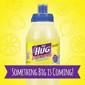 Be on the lookout for new Lemonade Big Hug Fruit Barrels®! Their favorite lemony-flavor now in a larger size and featuring a convenient sports cap for on-the-go fun. | Little Hug Fruit Barrels