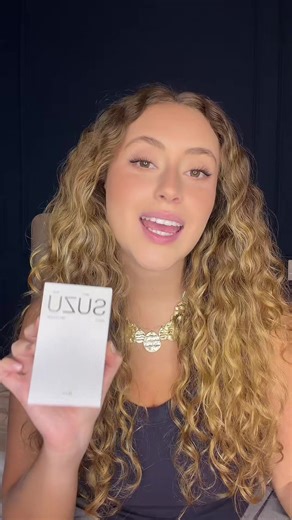 Eu lhes apresento a @suzucommunity (na rede vizinha!) 🤍🤍🤍 #perfume #perfumetok #suzu #fragrancia #awake @asterixlulix