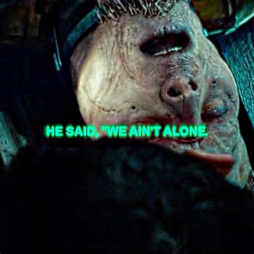 Why did he shine a flashlight into the alien's eyes?#movie #edit