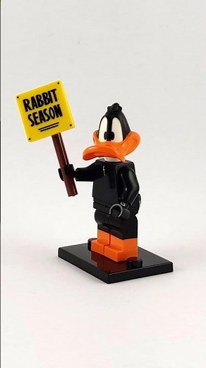 Surprise Unboxing: LEGO Daffy Duck Looney Tunes Minifigure with "Rabbit Season" Sign! #Shorts