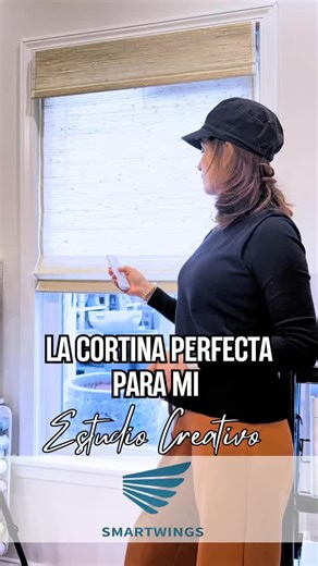 Daisy Multifacética on Instagram: "✨I’m slowly organizing and decorating my new craft studio, ✂️✏️and finding the right window shade was so important to me. I wanted privacy, natural light, and something easy to control while I work. The SmartWings @smartwingshome smart shade was the perfect solution. It looks beautiful, lets light in, and I can adjust it right from my desk using the remote or my phone. My studio isn’t finished yet, but the window is finally ready ✨🪟 Link is in my bio, in the c