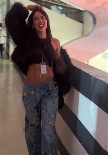 Sonia Isaza (Niaisaza) — Perfil y redes oficiales