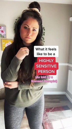 Where my HSP’s at? #fyp #highlysensitiveperson #hsp #highlysensitivepeople #therapistsontiktok #tiktoktherapist #tiktoktherapy #therapytok