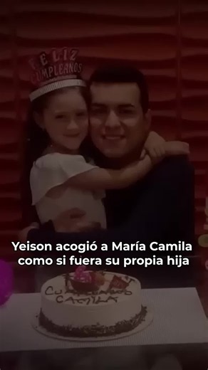 Padre no es el que engendra, sino el que cría. 👨‍👧‍👦 En este fin de semana de celebración del #DíaDelPadre, recordamos las palabras de Sonia Restrepo, esposa del fallecido cantante, sobre la relación que él tenía con sus hijos. ❤️🕊️ #SeDiceDeMí #Aventurero #Papá #Padre #ArchivoCaracolTV