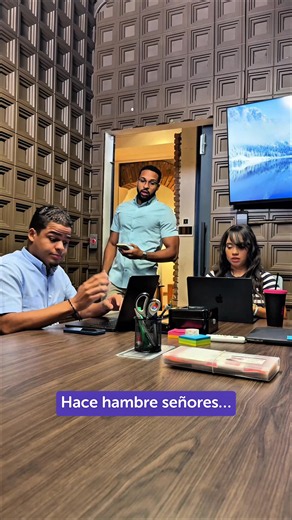 Resuelve el serrucho en segundos con Toke 😌💜 Uno paga, los demás escanean el QR y listo. Sin “te lo mando después”, sin esperar y sin complicaciones 😉 Descarga la App Toke y simplifica los pagos entre amigos con solo un número de celular o QR #DameUnToke