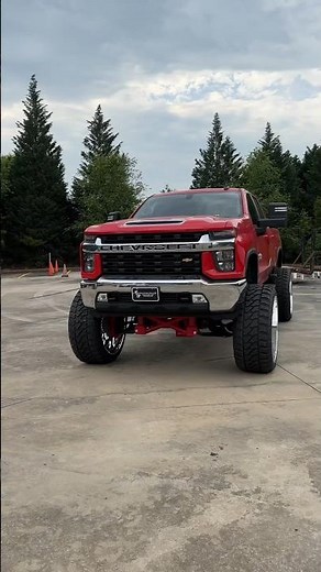 Silverado on 30s #liftedtrucks #southerntire #forgedwheels #30x16 #liftedchevy #liftedtrucks