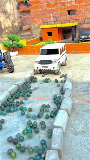 Jeep vs Fortuner vs Land Cruiser Competition